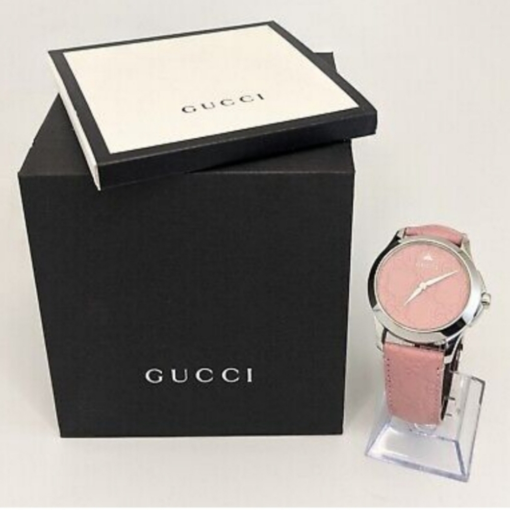 - Luxurious Gucci watch ⌚️ in Pink with gold hardware..AMAZING!!